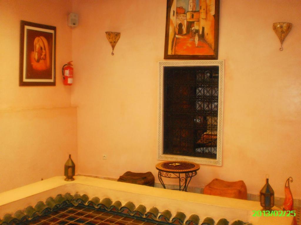 Riad Anass Al Ouali Фес Номер фото